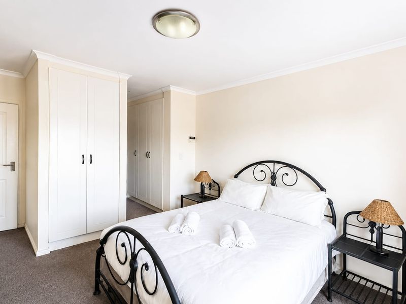 Luxury Coastal Lifestyle Apartment - 2 - Bedroom Apartment - Photo 7