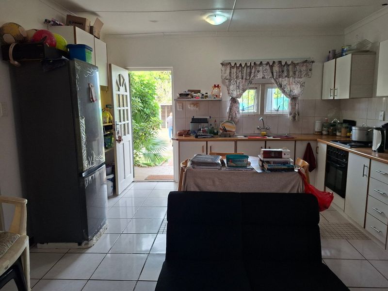 Neat One Bedroom Simplex for Sale in Hopefield - Photo 2