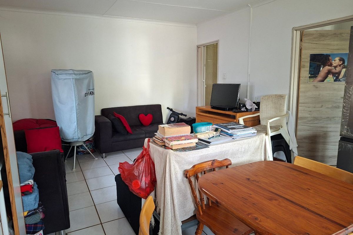 Neat One Bedroom Simplex for Sale in Hopefield - Photo 5
