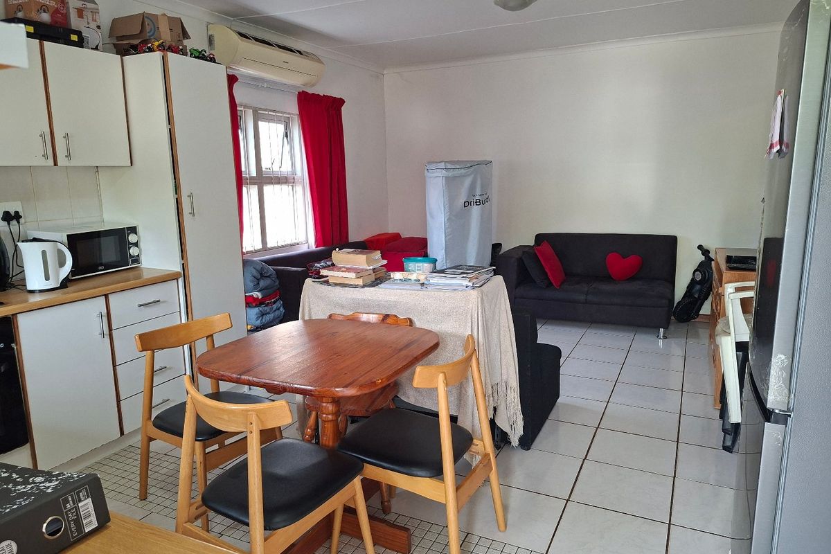 Neat One Bedroom Simplex for Sale in Hopefield - Photo 4