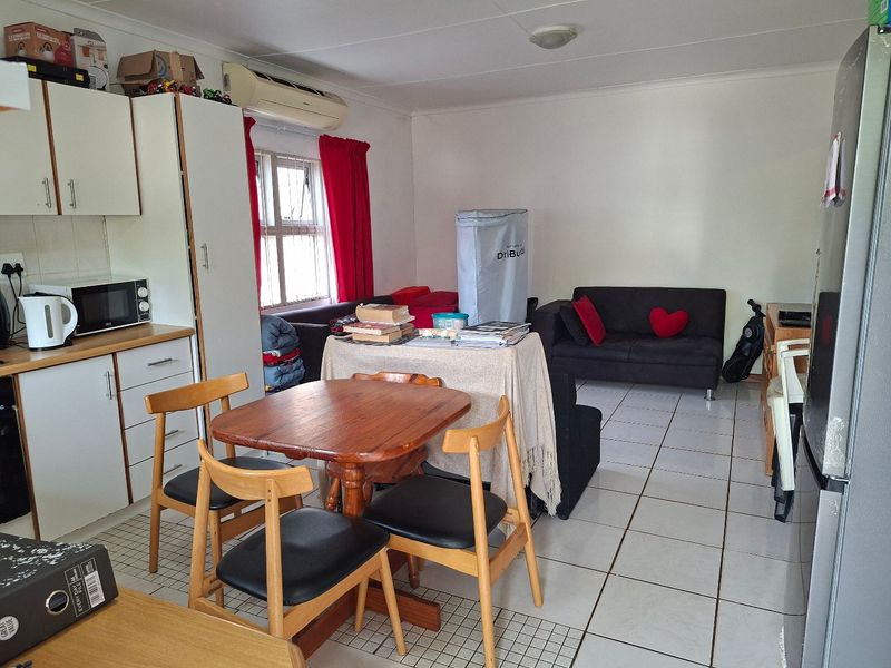 Neat One Bedroom Simplex for Sale in Hopefield - Photo 4