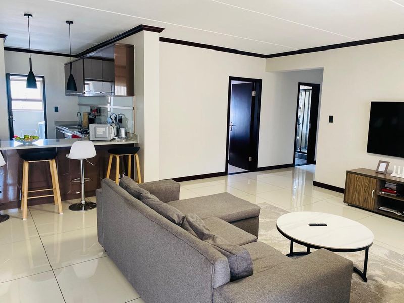 UPMARKET 3 BEDROOMS 2 BATHROOMS TOWNHOUSE FOR SALE IN MIDRAND VILLA LA SAULE - Photo 5