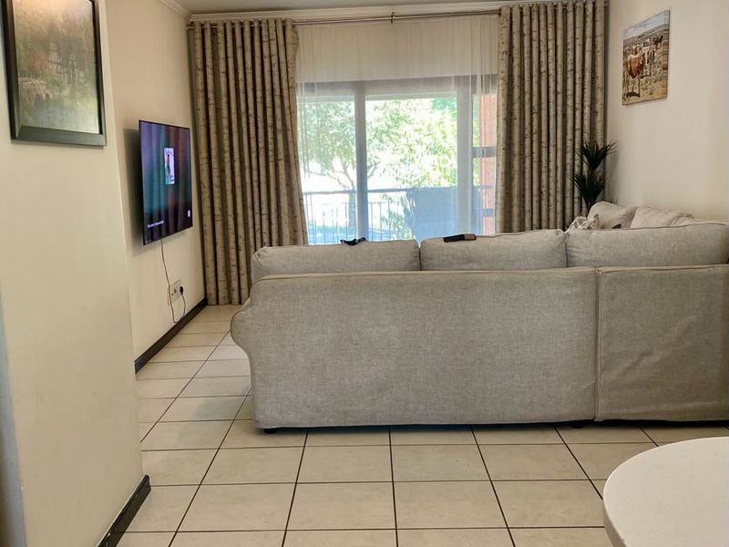 2 Bedroom Apartment / Flat for Sale in Acacia - Photo 3