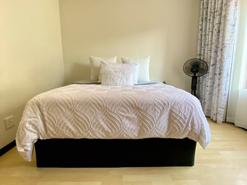 2 Bedroom Apartment / Flat for Sale in Acacia - Photo 10