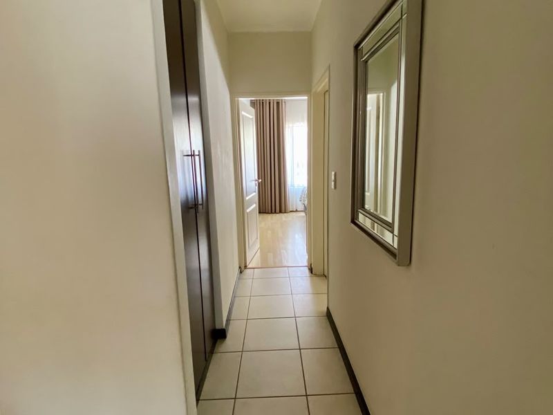 2 Bedroom Apartment / Flat for Sale in Acacia - Photo 8