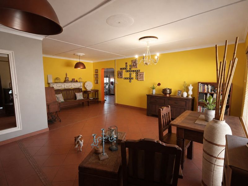 Spacious Family Home Within Walking Distance of Kempton Park High School - Photo 4