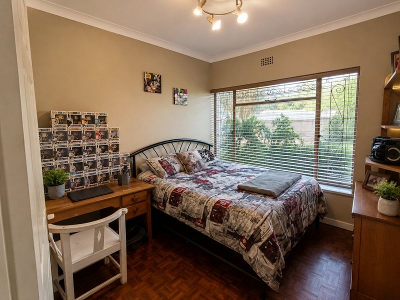 Spacious Family Home Within Walking Distance of Kempton Park High School - Photo 5