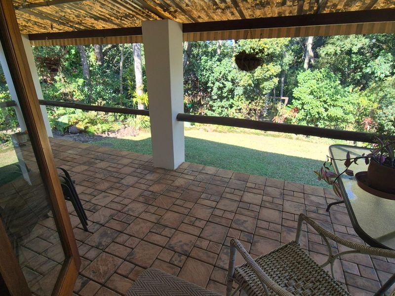 Well-Maintained Pet friendly Townhouse with a Motivated Seller - Photo 8