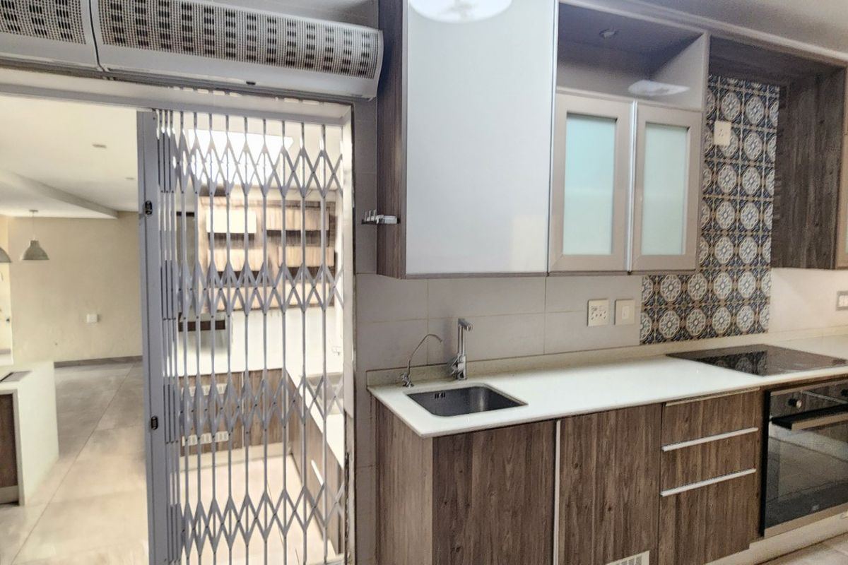Family living in one of Erasmia’s most sought after locations. - Photo 4