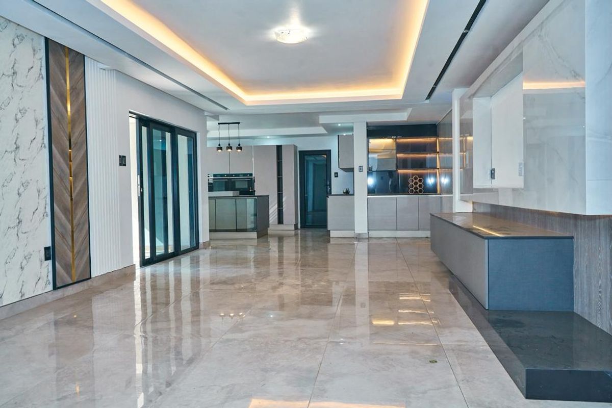 Modern 4 bedroom house in Fourways - Photo 3