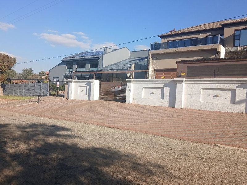 Prime 910m2 erf in Vaaloewer for your dream home. - Photo 4