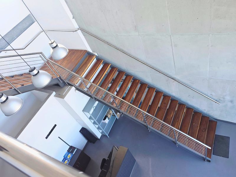 Purpose-Built Factory | Overhead Cranes | Offices | 23 Parking Bays - Photo 6