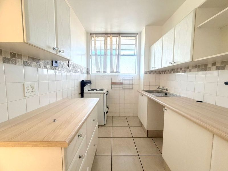 2 Bedroom apartment in Germiston - Photo 1