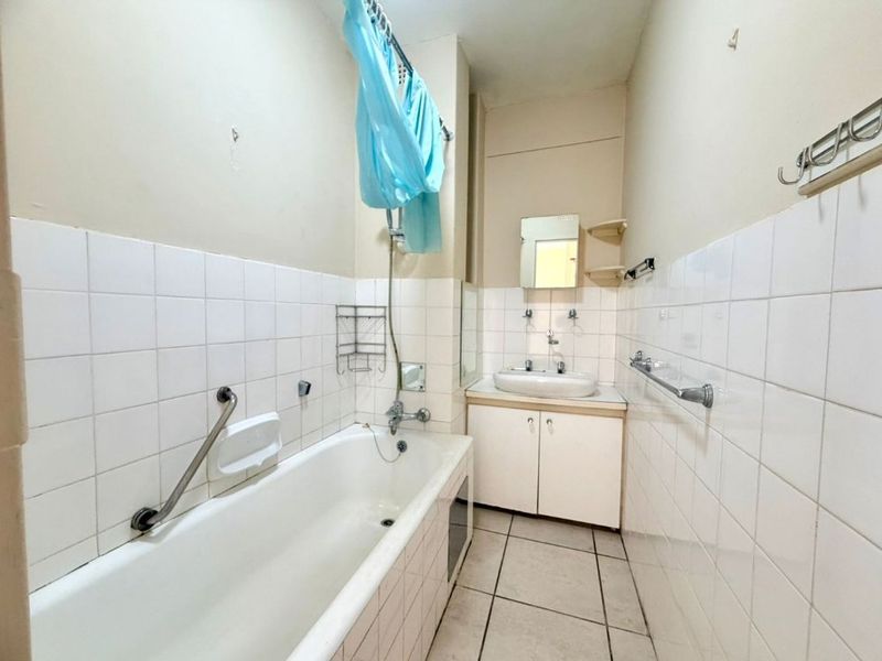 2 Bedroom apartment in Germiston - Photo 10