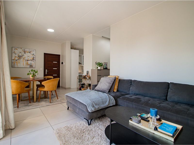 Stylish 1-Bedroom Apartment for sale - Photo 1