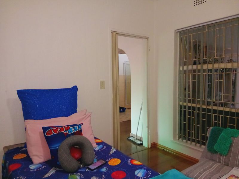 Charming Boksburg North Home with Easy Living - Photo 6