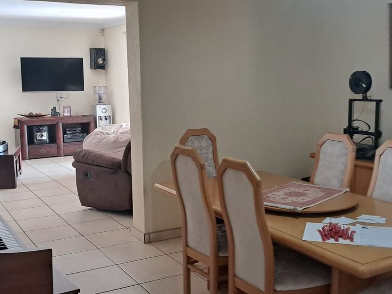 Spacious & Immaculate Family Home in Rant & Dal - Photo 4