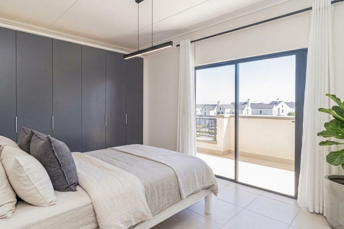 BRAND NEW LISTING - Available 01 September - 1 Bed Apartment in The Huntsman Lifestyle Estate  - Photo 4