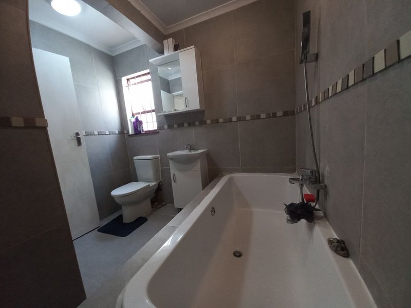 Income-Generating Investment Property For Sale - Photo 9