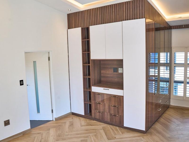 Modern 4 bedroom house in Fourways. - Photo 7