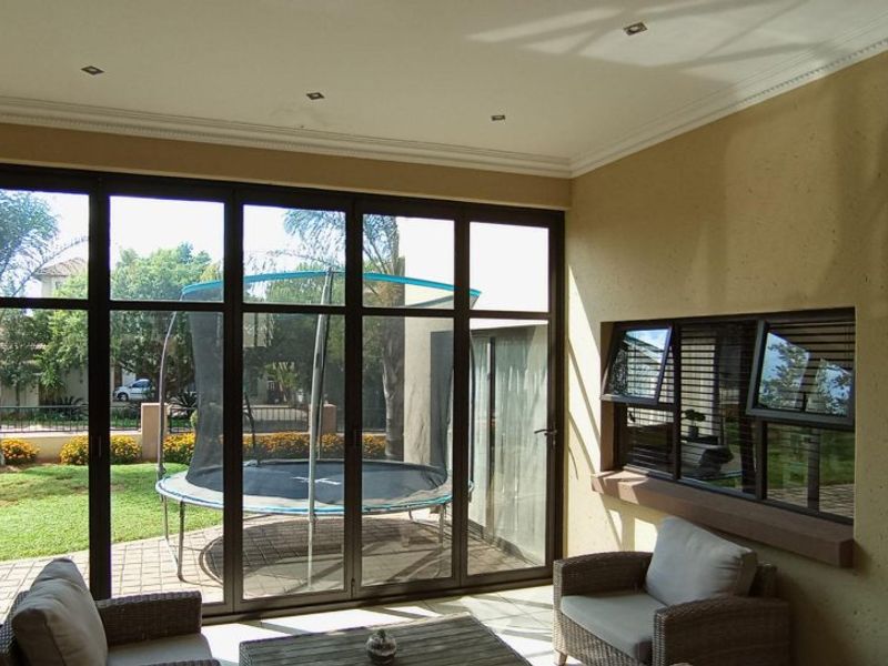 Stunning property for sale at Blue Valley - Photo 10