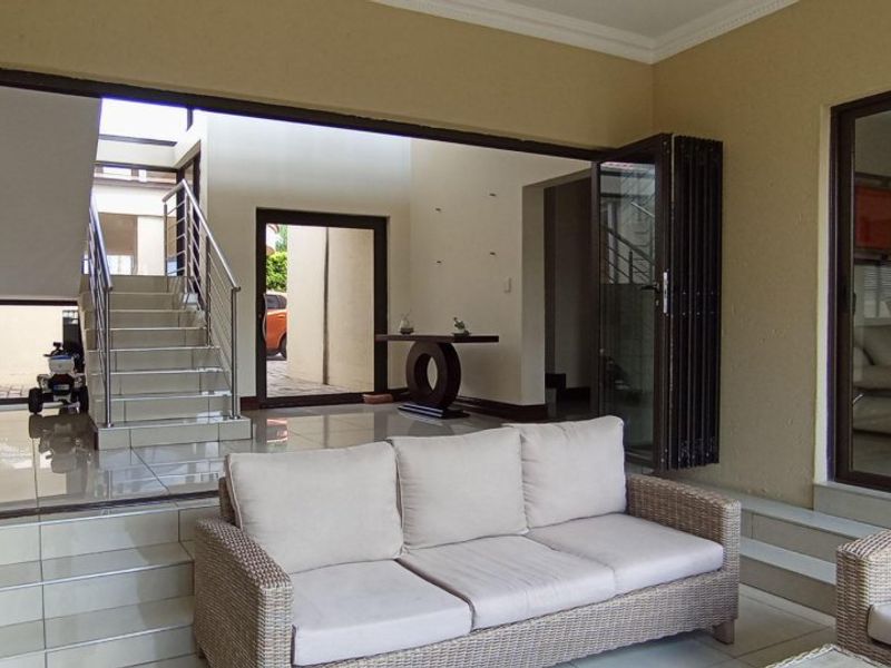 Stunning property for sale at Blue Valley - Photo 9