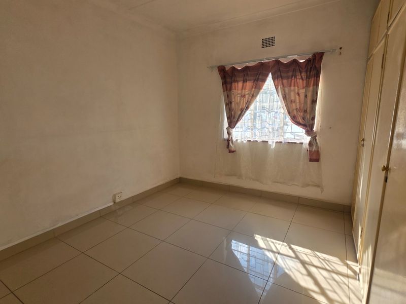 3 Bedroom 1.5 bathroom cottage to let in Erasmia - Photo 10