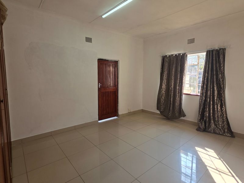 3 Bedroom 1.5 bathroom cottage to let in Erasmia - Photo 7