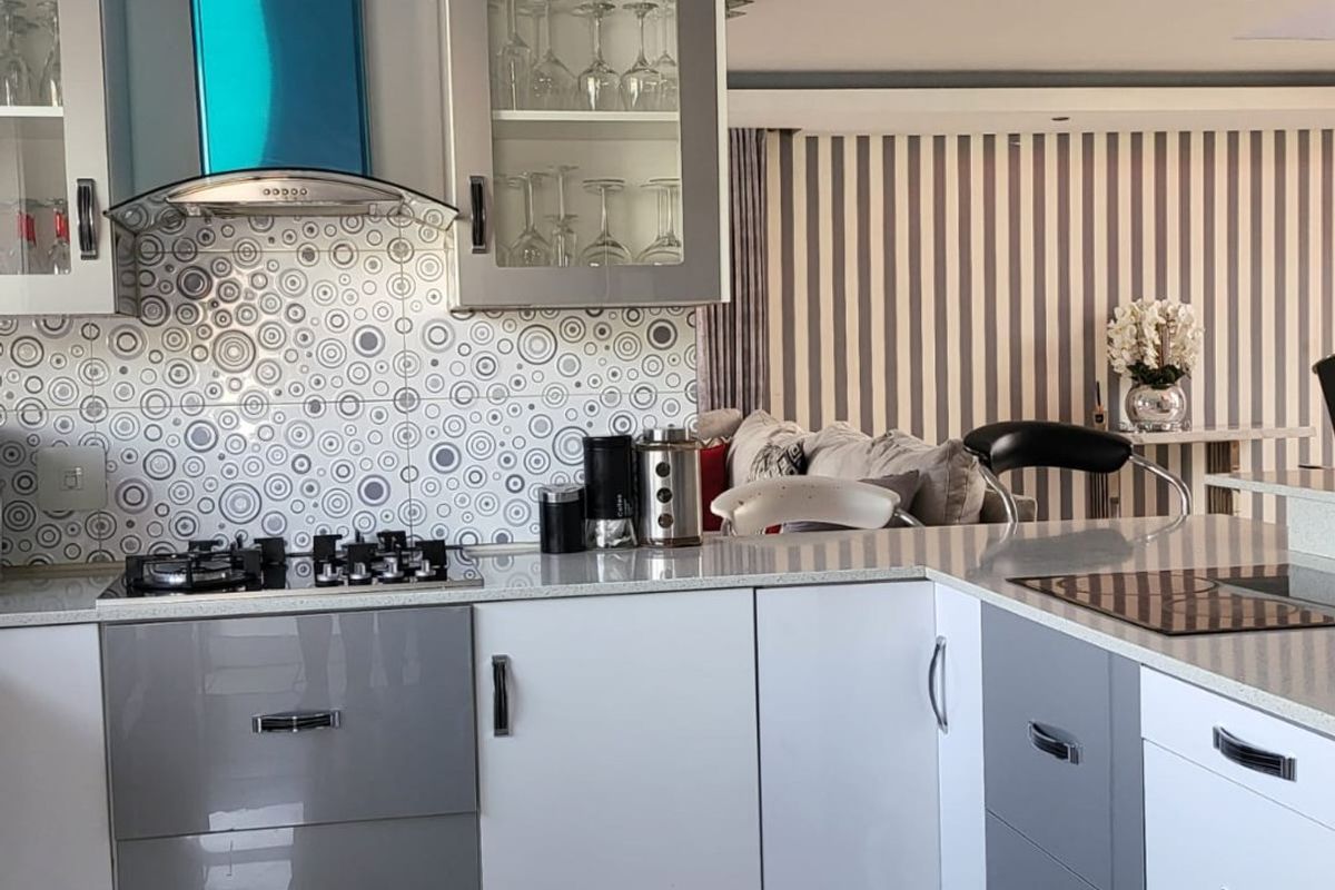 BEAUTIFUL HOME FOR SALE! - Photo 4