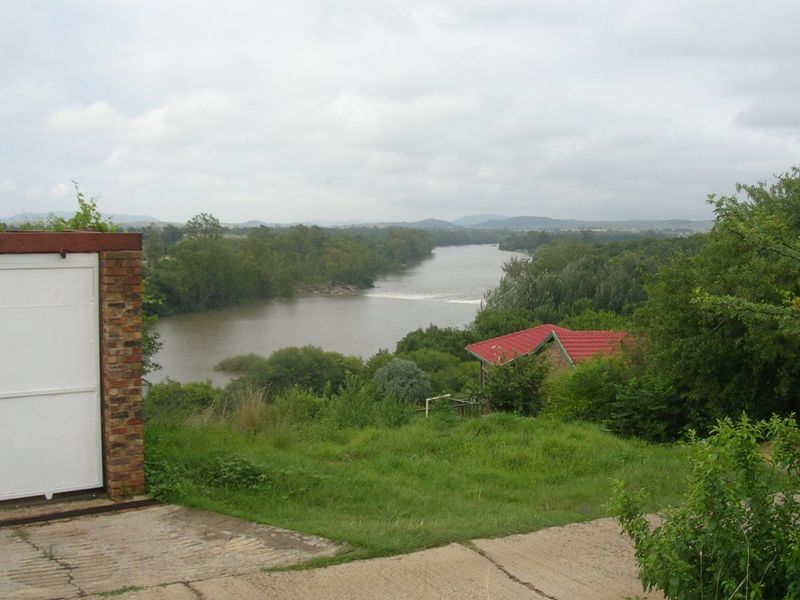 600 m2 Land available in Vaaloewer - Photo 8