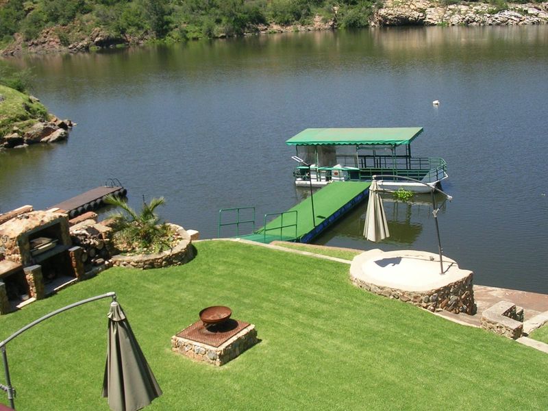 2 Bedroom Riverfront House in Vaaloewer - Photo 9