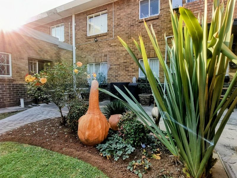 Well priced Ground Floor Apartment in Three Rivers - Photo 3