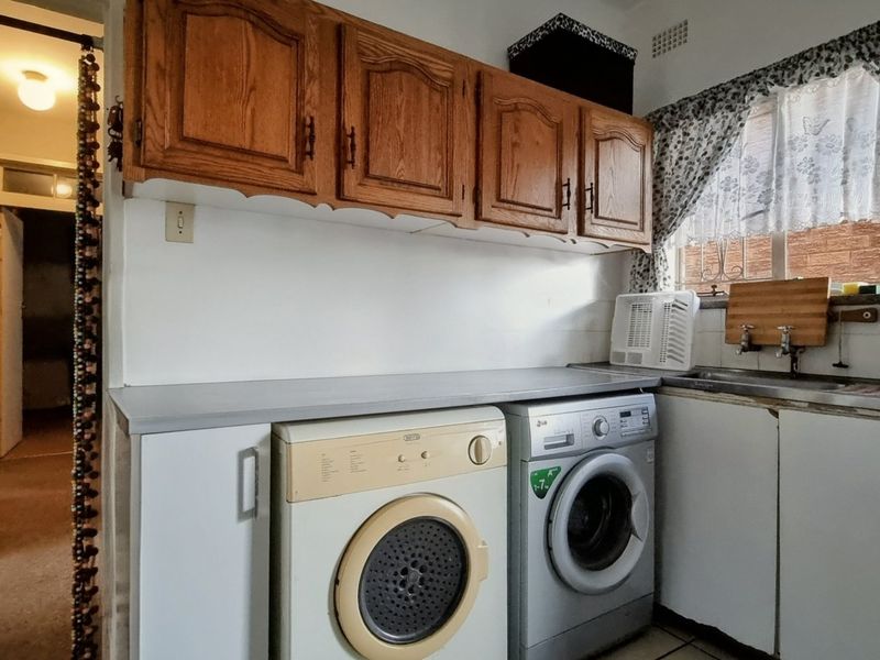 Well priced Ground Floor Apartment in Three Rivers - Photo 8