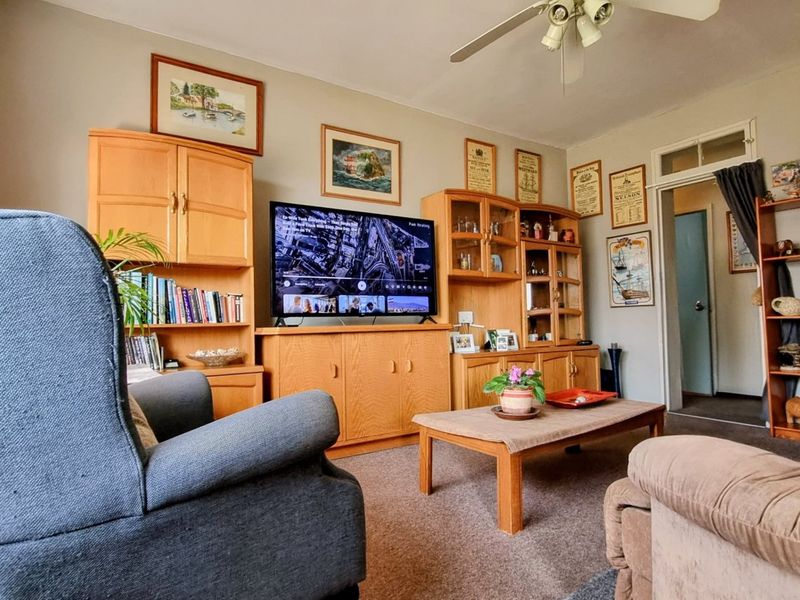 Well priced Ground Floor Apartment in Three Rivers - Photo 6