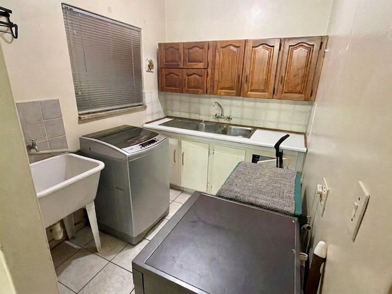 Exceptionally well kept family home in Stilfontein   - Photo 4