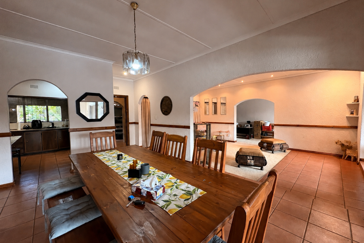 Immaculate Family Home in La Hoff – Simply Move In and Stay! - Photo 5