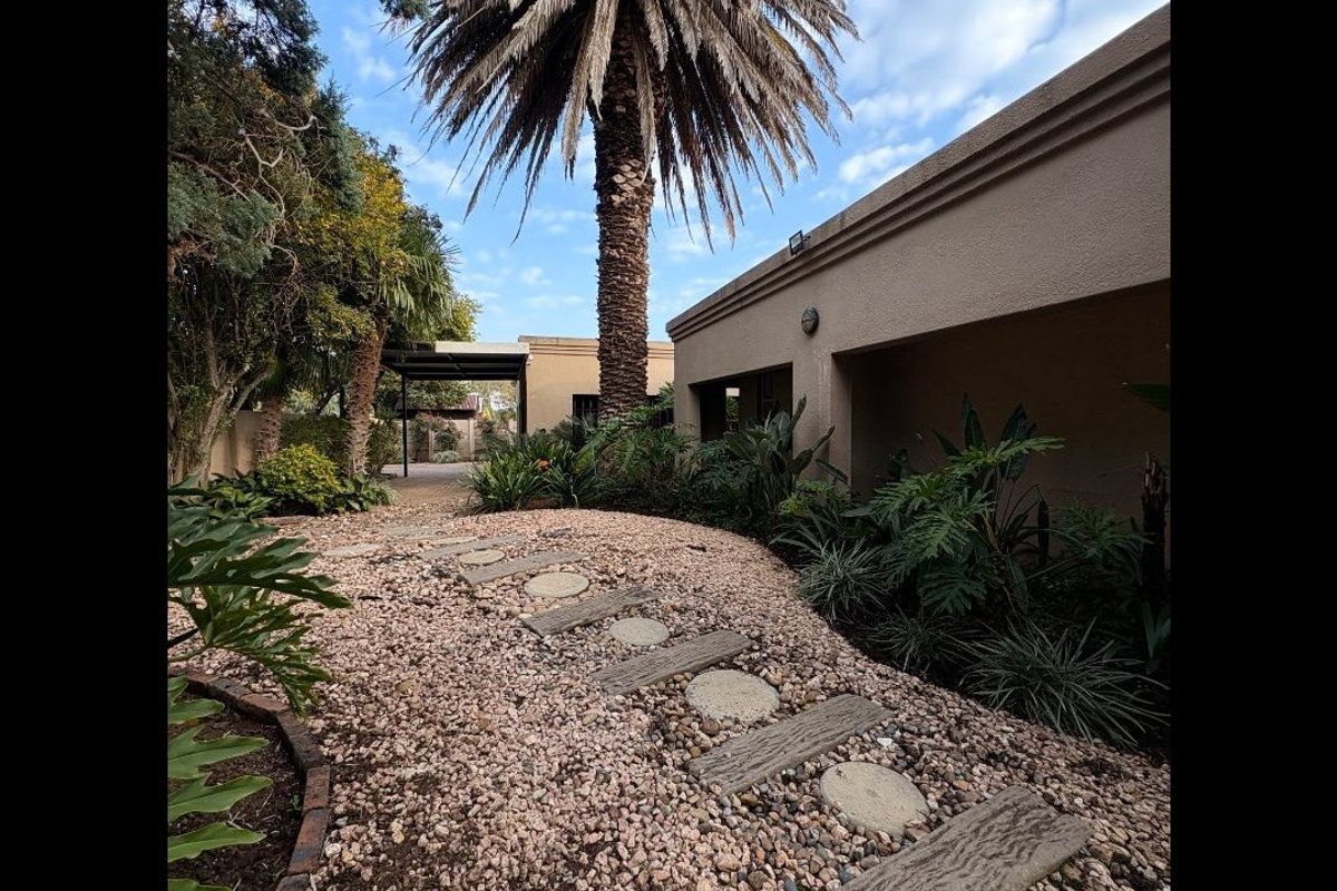 Immaculate Family Home in La Hoff – Simply Move In and Stay! - Photo 4