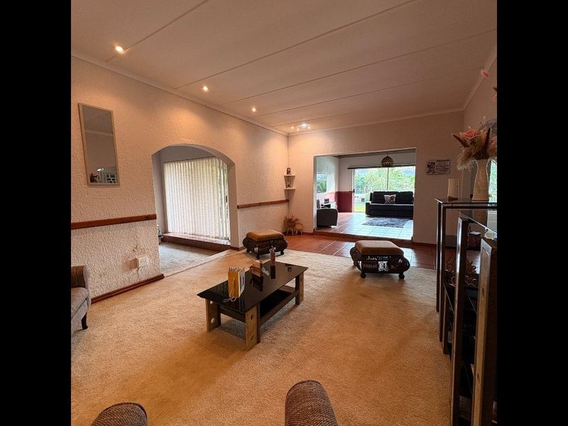 Immaculate Family Home in La Hoff – Simply Move In and Stay! - Photo 7
