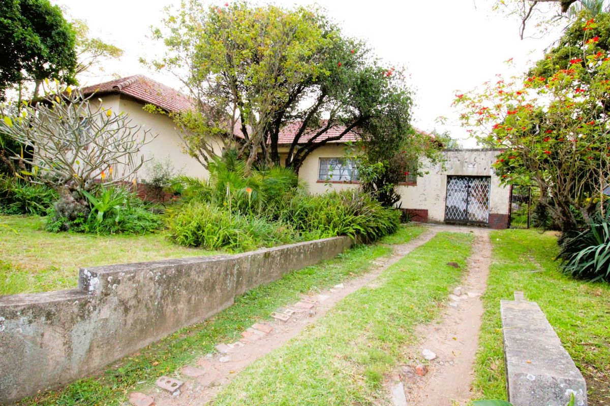 Great Investment!  Golden Oldie with Endless Potential - Photo 2