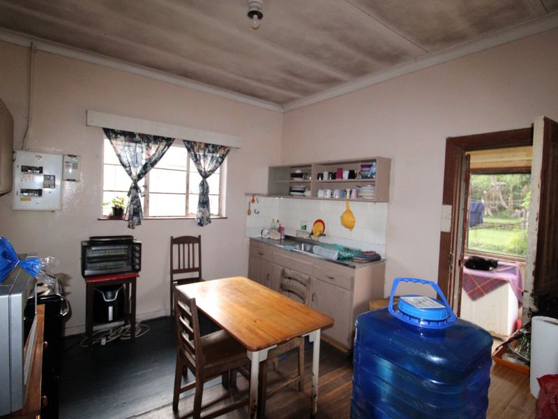 Great Investment!  Golden Oldie with Endless Potential - Photo 6