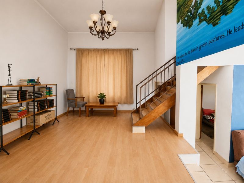 Family home with balcony and braai oasis and lots of potential to split in 2 homes! - Photo 6