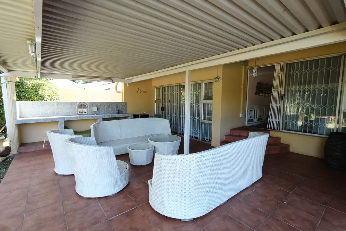 To Let in La Lucia, 3 bedroom pet friendly house with pool. - Photo 4
