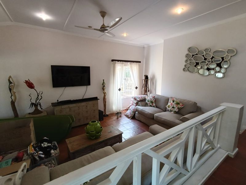 To Let in La Lucia, 3 bedroom pet friendly house with pool. - Photo 6