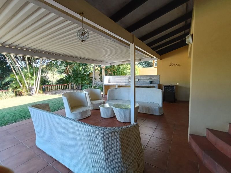To Let in La Lucia, 3 bedroom pet friendly house with pool. - Photo 3