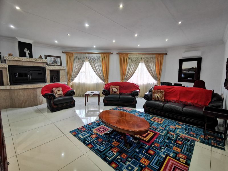 Elegant and spacious family home to let in Erasmia - Photo 5