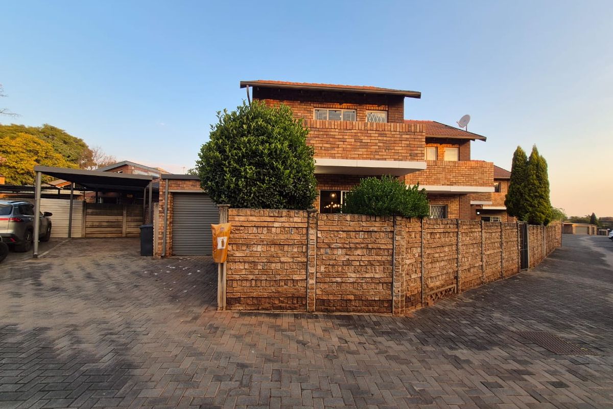 YOUR FIRST STEP UP THE PROPERTY LADDER!  - Photo 2