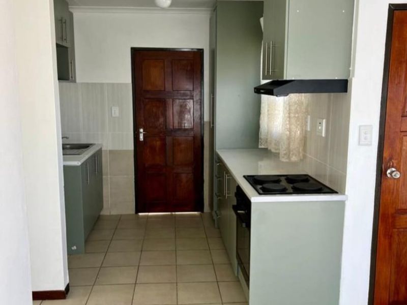 Spacious 3 Bedroom Family Home For Sale with great Expansion Potential - Photo 8