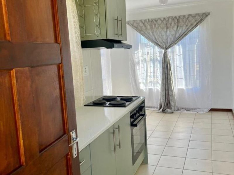 Spacious 3 Bedroom Family Home For Sale with great Expansion Potential - Photo 4