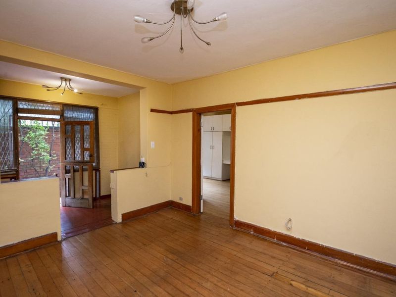 Spacious 1.5 Bedroom Apartment in Jubilee, Opposite Spar  - Photo 3