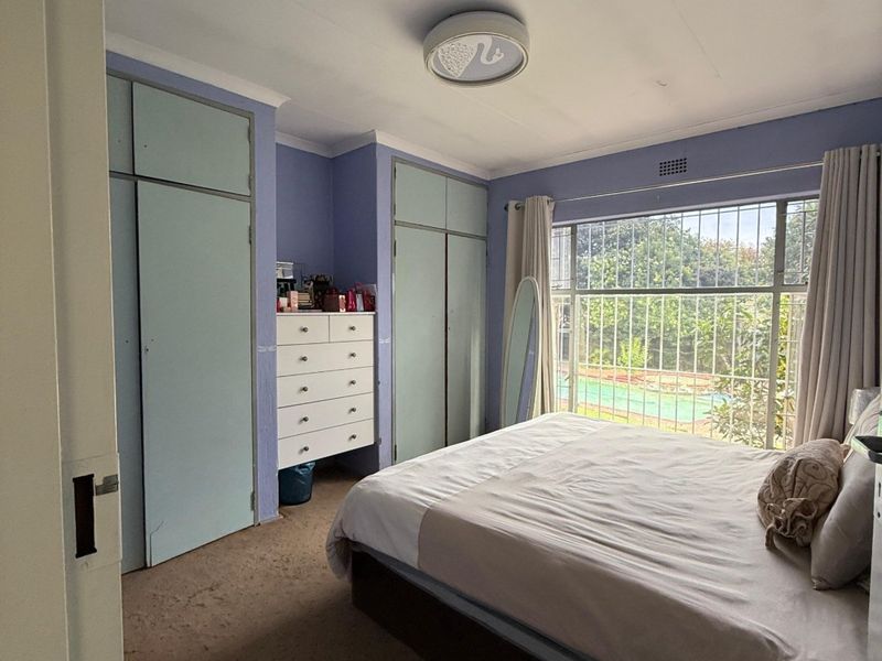 4-Bedroom 2-Bathroom house for Sale in Norkem Park - Photo 9